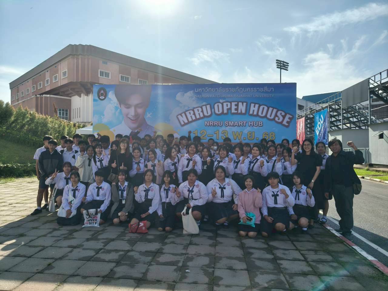 LINE_ALBUM_peid ban mrph.nm  _ mthr.xisan_251114_27.jpg